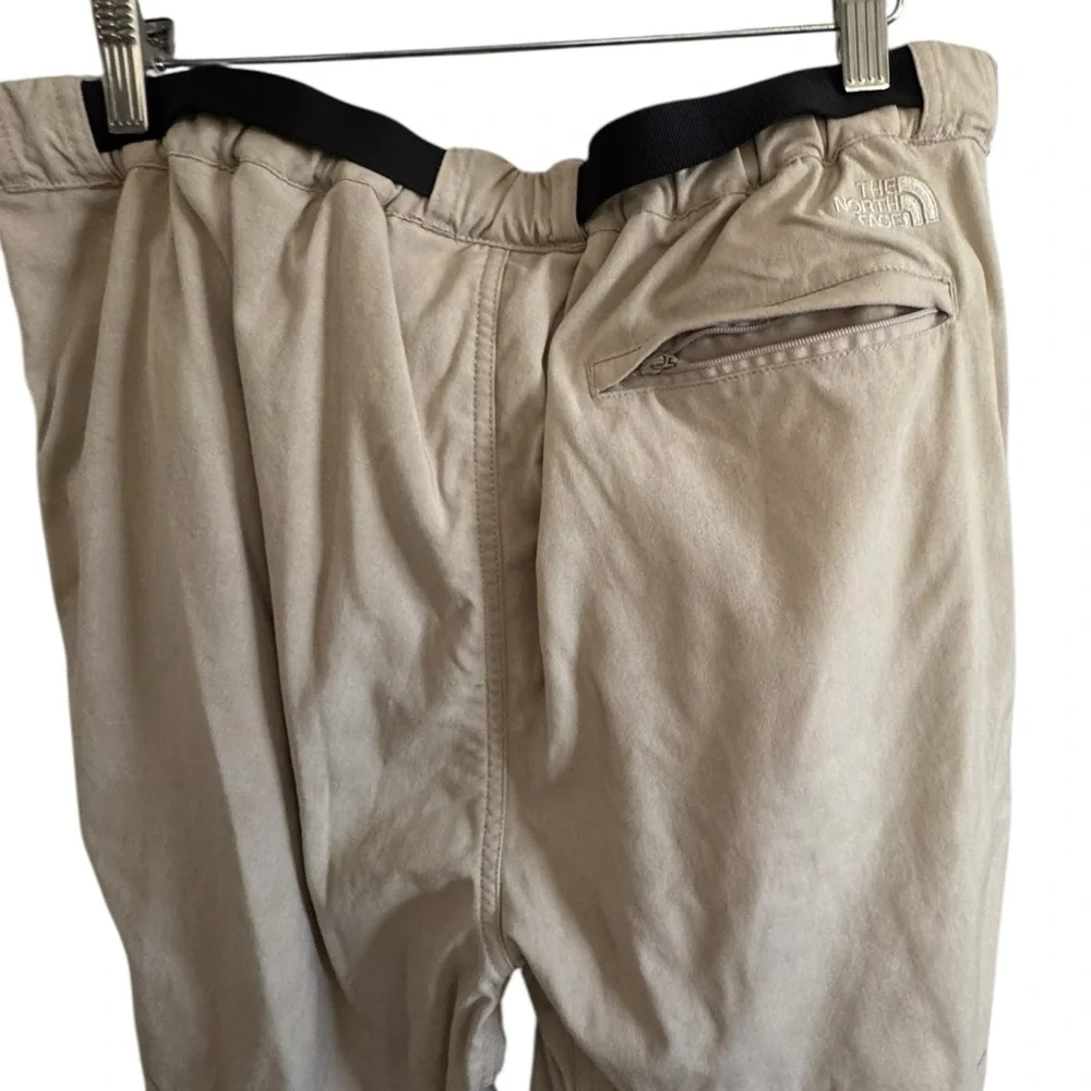 The North Face men’s hiker belted pants size 38